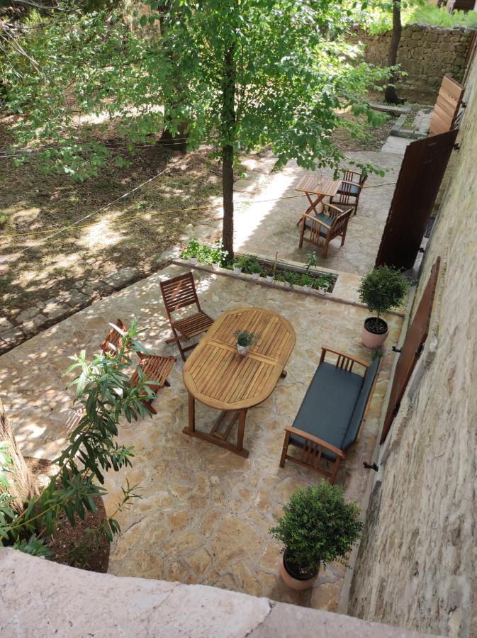 Apartamento Jankovich Castle Benkovac Exterior foto